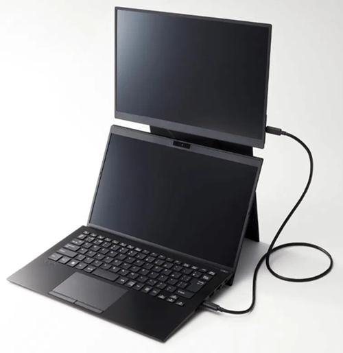 カバースタンドをスタンドとして利用している画像